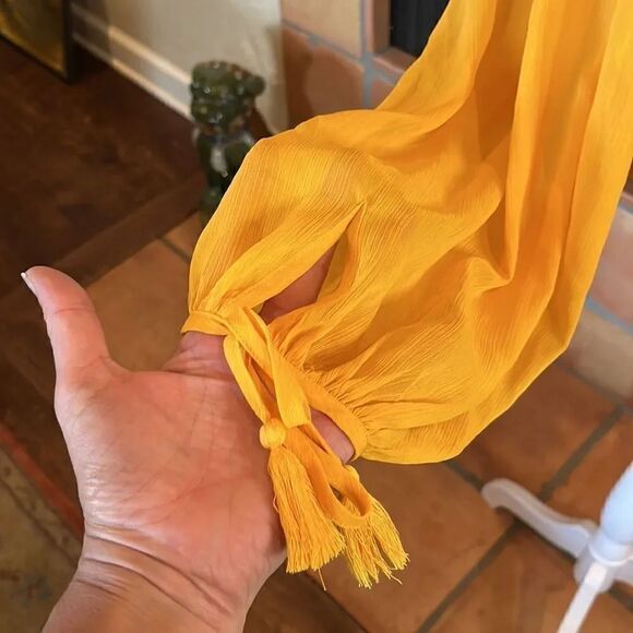 Tularosa Delphine Top, size M! - Picture 5 of 10